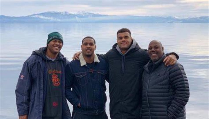 Arik Armstead Brother Armond Armstead Age Gap & Family Tree