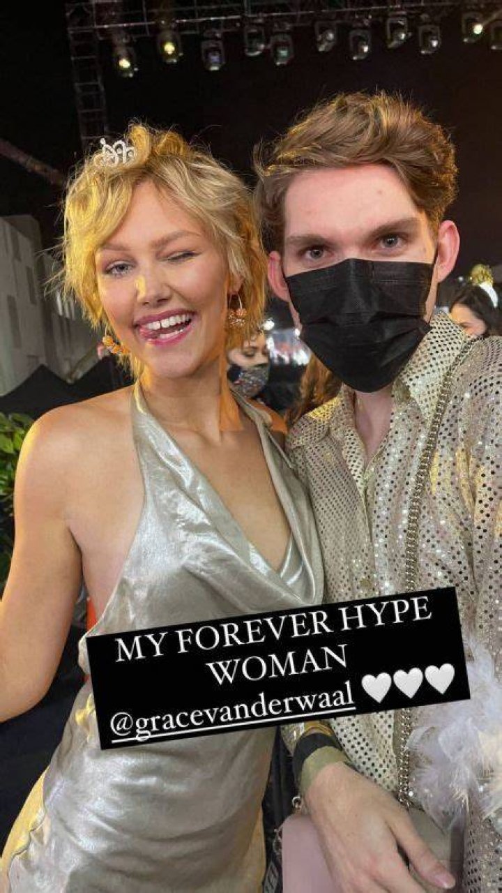 Grace VanderWaal with her boyfriend Eduardo Vanzin Grace vanderwaal, Beautiful voice, Women