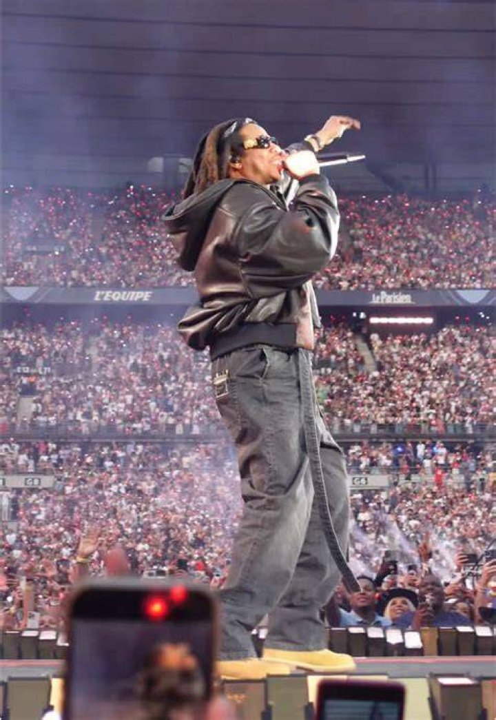 JAYZ Ni**as in Paris (Live) YouTube