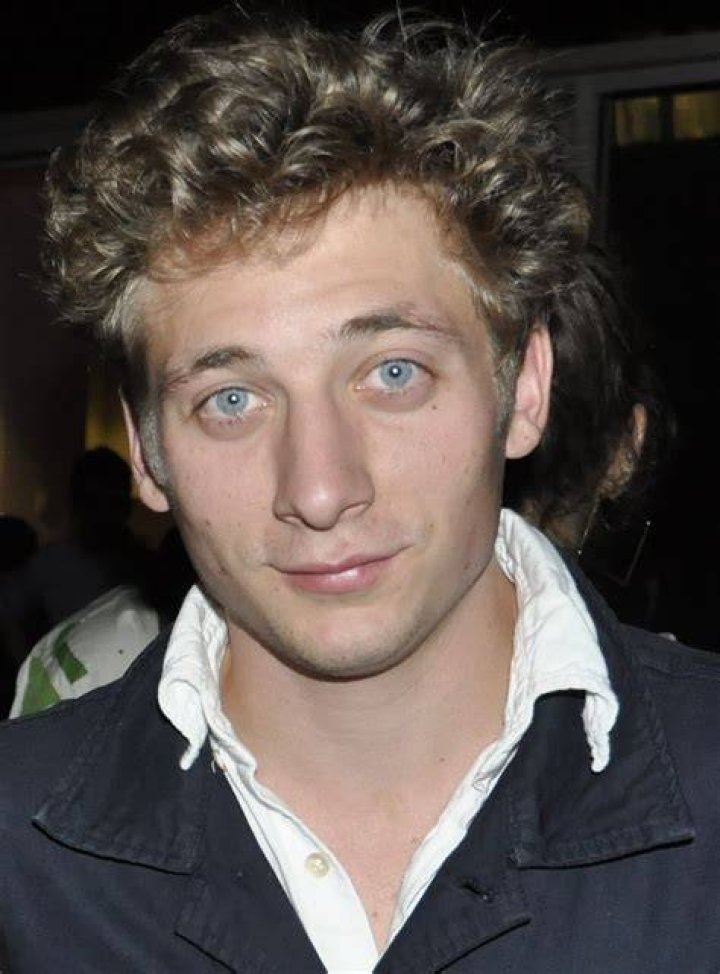 Jeremy Allen White Wiki, Height, Weight, Age, Girlfriend, Family