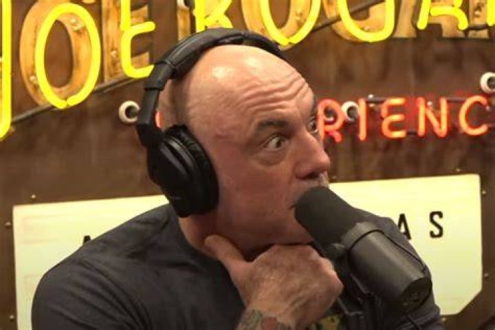Joe Rogan Goes Viral after Edwards' 'Perfect Head Kick' UFC 278