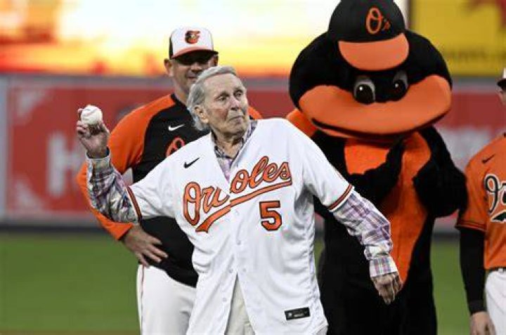 Orioles defensive stalwart and legend Brooks Robinson has died at 86