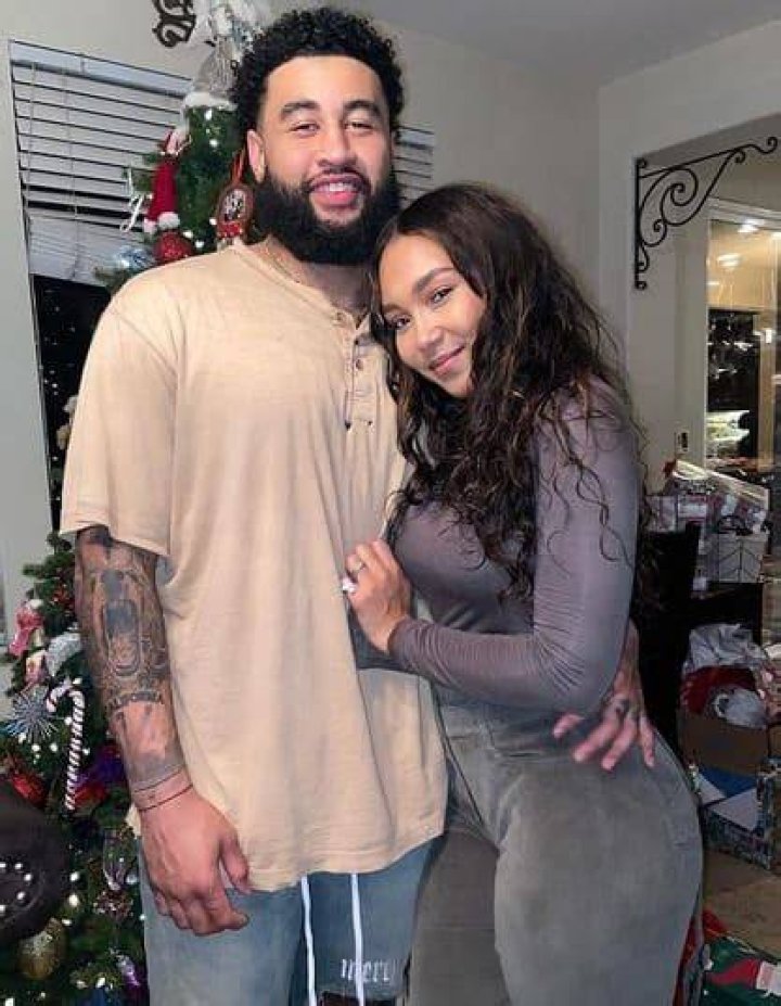 Parker McKenna Posey Husband and Kids daughter FamSider celebrity