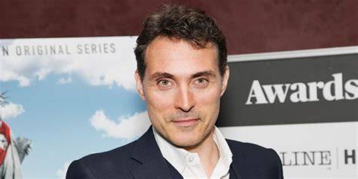 Rufus Frederick Sewell Net Worth November 2022, Salary, Age, Siblings