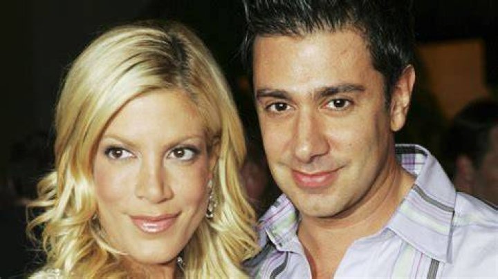 Tori spelling and husband charlie shanian hires stock photography and